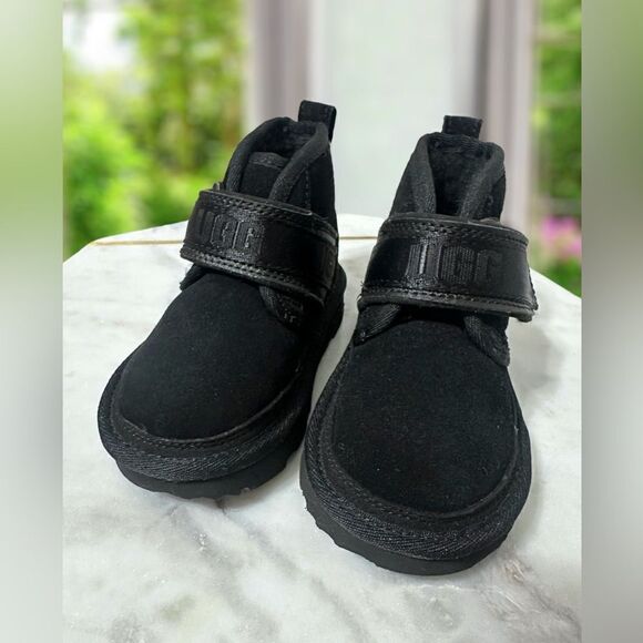UGG Toddler Neumel Snapback V Strap chukka Winter Snow Shearling Boot Size 6 - Picture 4 of 12